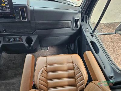 2027 Dynamax Europa — photo 17 view