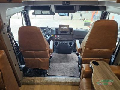 2027 Dynamax Europa — photo 13 view