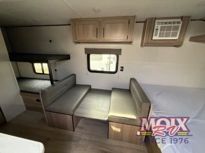 2025 Keystone RV Coleman Light - Photo 10