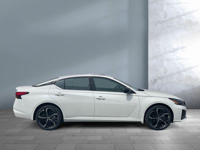 2026 Nissan Altima — photo 7 view