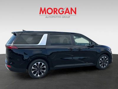 2024 Kia Carnival — detail view