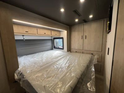 2026 Grand Design LINEAGE SERIES F — photo 16 view