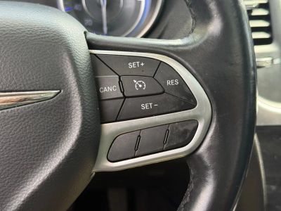 2017 Chrysler 300 - Photo 34