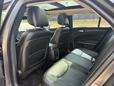 2017 Chrysler 300 - Photo 29