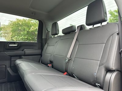 2025 Chevrolet Silverado 2500 HD — photo 17 view