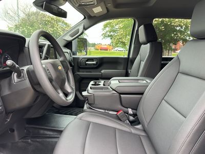 2025 Chevrolet Silverado 2500 HD — photo 10 view