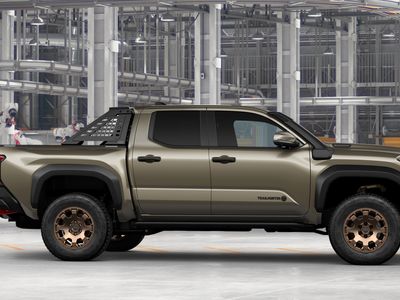 2026 Toyota Tacoma i-FORCE MAX - Photo 15