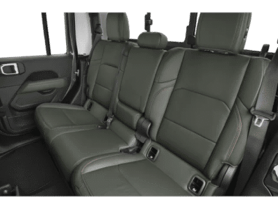 2026 Jeep Gladiator — photo 10 view
