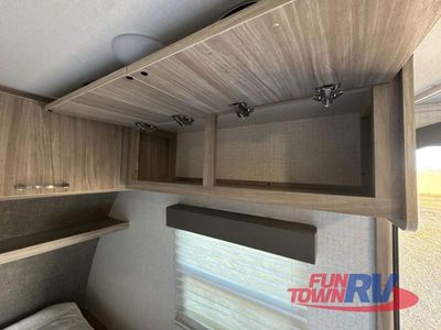 2022 Winnebago Micro Minnie — photo 26 view