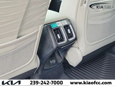 2026 Kia Sorento Hybrid — photo 14 view