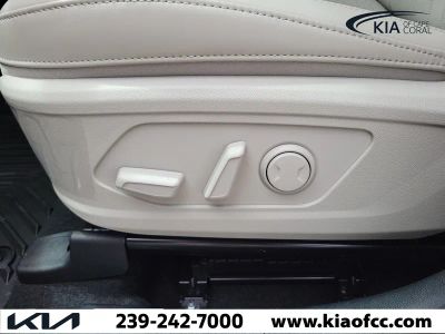 2026 Kia Sorento Hybrid — photo 23 view