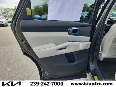 2026 Kia Sorento Hybrid — photo 15 view