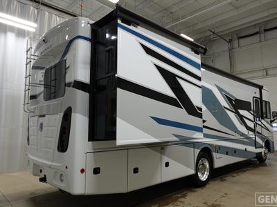 2026 Holiday Rambler Vacationer — interior view