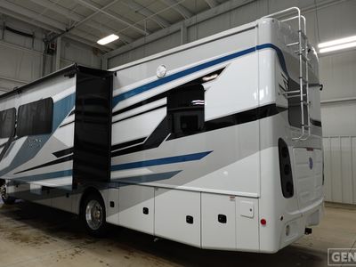 2026 Holiday Rambler Vacationer — rear three-quarter view