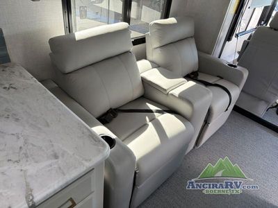 2026 Fleetwood RV Flair - Photo 9