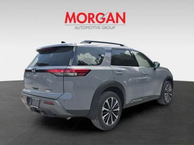 2026 Nissan Pathfinder — photo 8 view