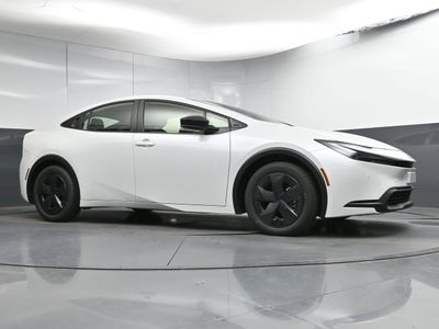 2026 Toyota Prius LE Hatchback — photo 20 view