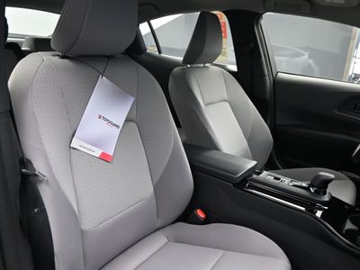 2026 Toyota Prius LE Hatchback — photo 16 view