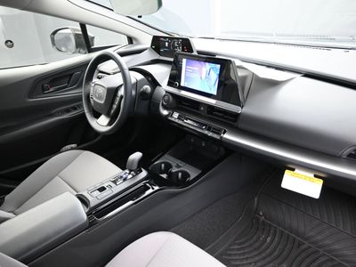 2026 Toyota Prius LE Hatchback — photo 17 view