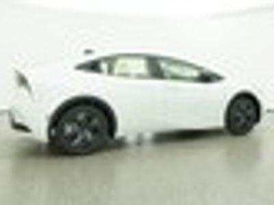 2026 Toyota Prius LE Hatchback — photo 40 view