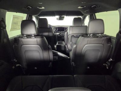 2026 Chrysler Pacifica — photo 21 view