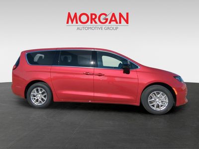 2026 Chrysler Voyager - Photo 8