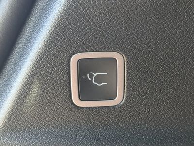 2026 Chrysler Voyager - Photo 15