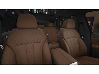 2026 BMW X5 M60i - Photo 11