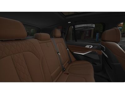 2026 BMW X5 M60i - Photo 12