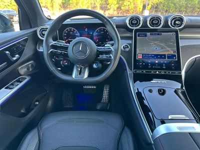 2025 Mercedes-Benz GLC - Photo 2