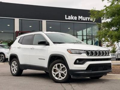 2024 Jeep Compass Latitude in Bright White Clearcoat — front three-quarter view