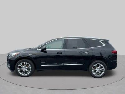 2020 Buick Enclave — detail view