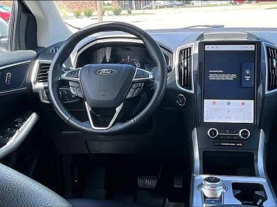 2022 Ford Edge — detail view