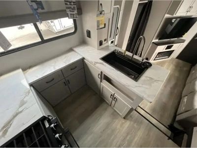 2026 Jayco Seismic - Photo 19