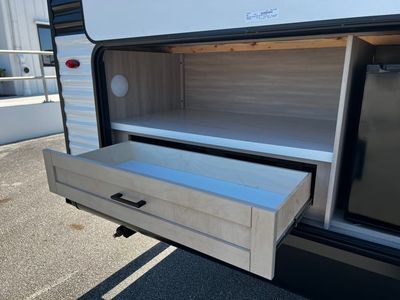 2026 Jayco PROWLER - Photo 35
