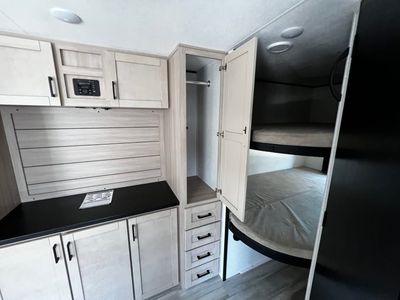 2026 Jayco PROWLER - Photo 14