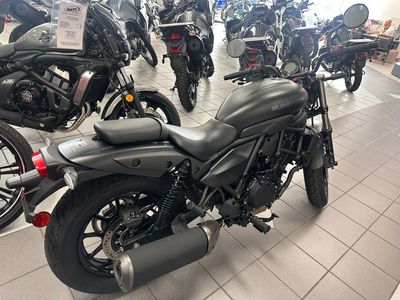 2025 Kawasaki Eliminator - Photo 4