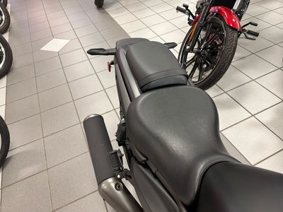 2025 Kawasaki Eliminator - Photo 8