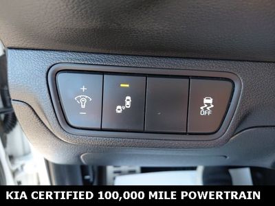 2024 Kia Forte - Photo 18