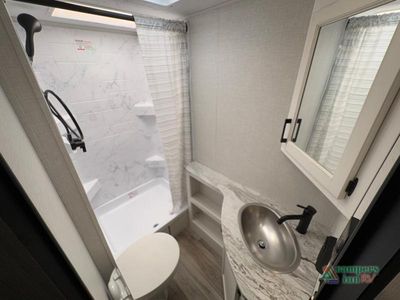 2025 Venture RV Stratus - Photo 33
