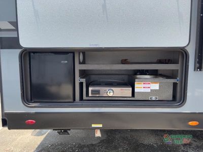 2025 Venture RV Stratus - Photo 8