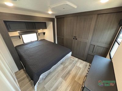2025 Venture RV Stratus - Photo 37