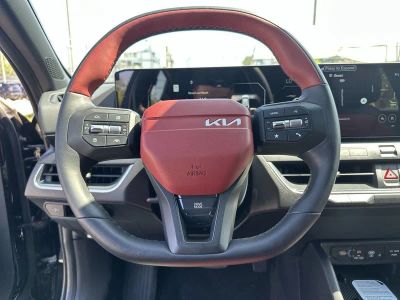 2026 Kia K4 Hatchback — photo 13 view