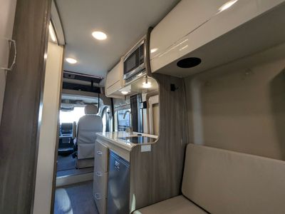 2022 Thor Motor Coach Tellaro — photo 28 view