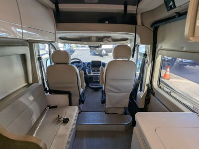 2022 Thor Motor Coach Tellaro — photo 23 view