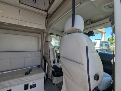 2022 Thor Motor Coach Tellaro — photo 13 view