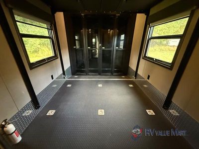 2022 DRV Luxury Suites FullHouse — photo 31 view