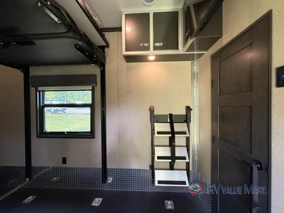 2022 DRV Luxury Suites FullHouse — photo 33 view
