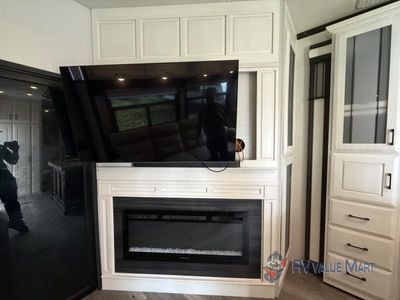 2022 DRV Luxury Suites FullHouse — photo 14 view