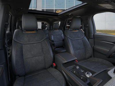 2026 Ford Explorer — photo 10 view